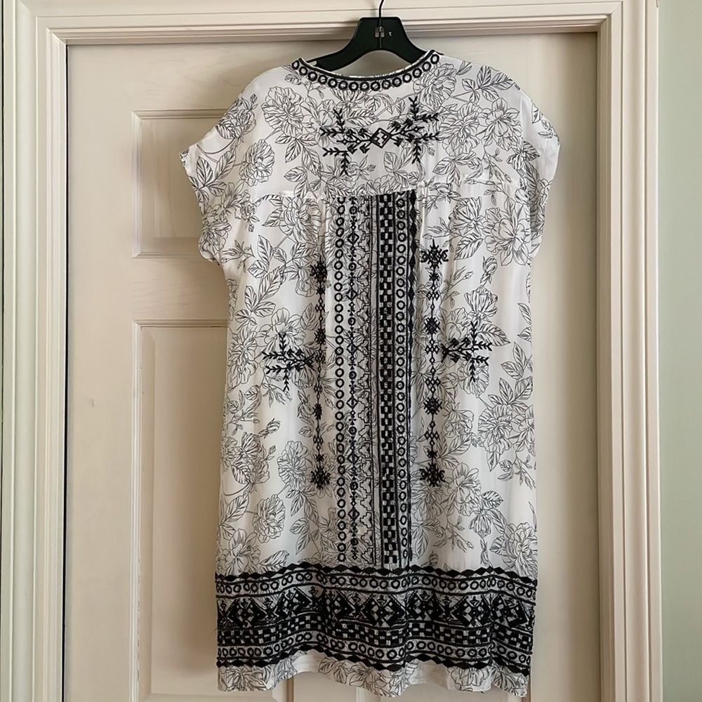 Biya Johnny Was Kanchan Dress, white and black silk, lined, NWT, pockets - Picture 2 of 11